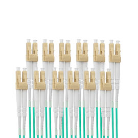 1部分MPO-LC 24の中心MPO OM3の繊維光学のパッチ・コードは3Mの多重モードのコネクターをケーブルで通信する